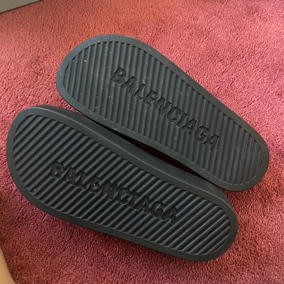 COPY - Balenciaga chunky slides in black - Picture 7 of 8